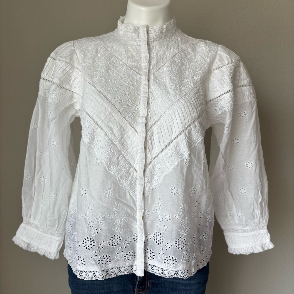 AE77 American Eagle Premium White Lace Eyelet‎ Peasant Blouse Top Size Small